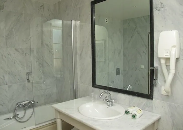 ホテル De Londres フォンテーヌブロー