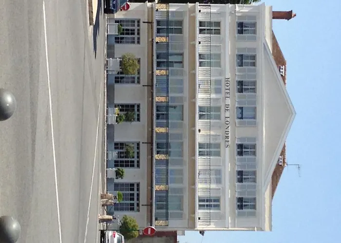 ホテル De Londres フォンテーヌブロー